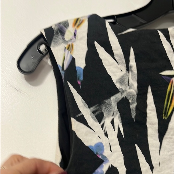 Nicole Miller Black and White Sleeveless Sheath Dress Size 4 - Picture 6 of 8